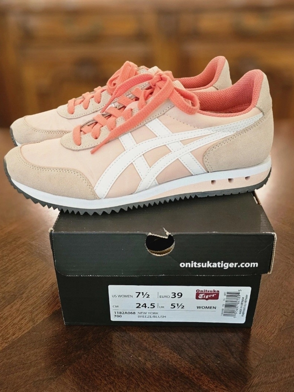 Onitsuka Tiger New York Women's 7.5 Retro Streetwear Sneakers Pink Breeze Blush